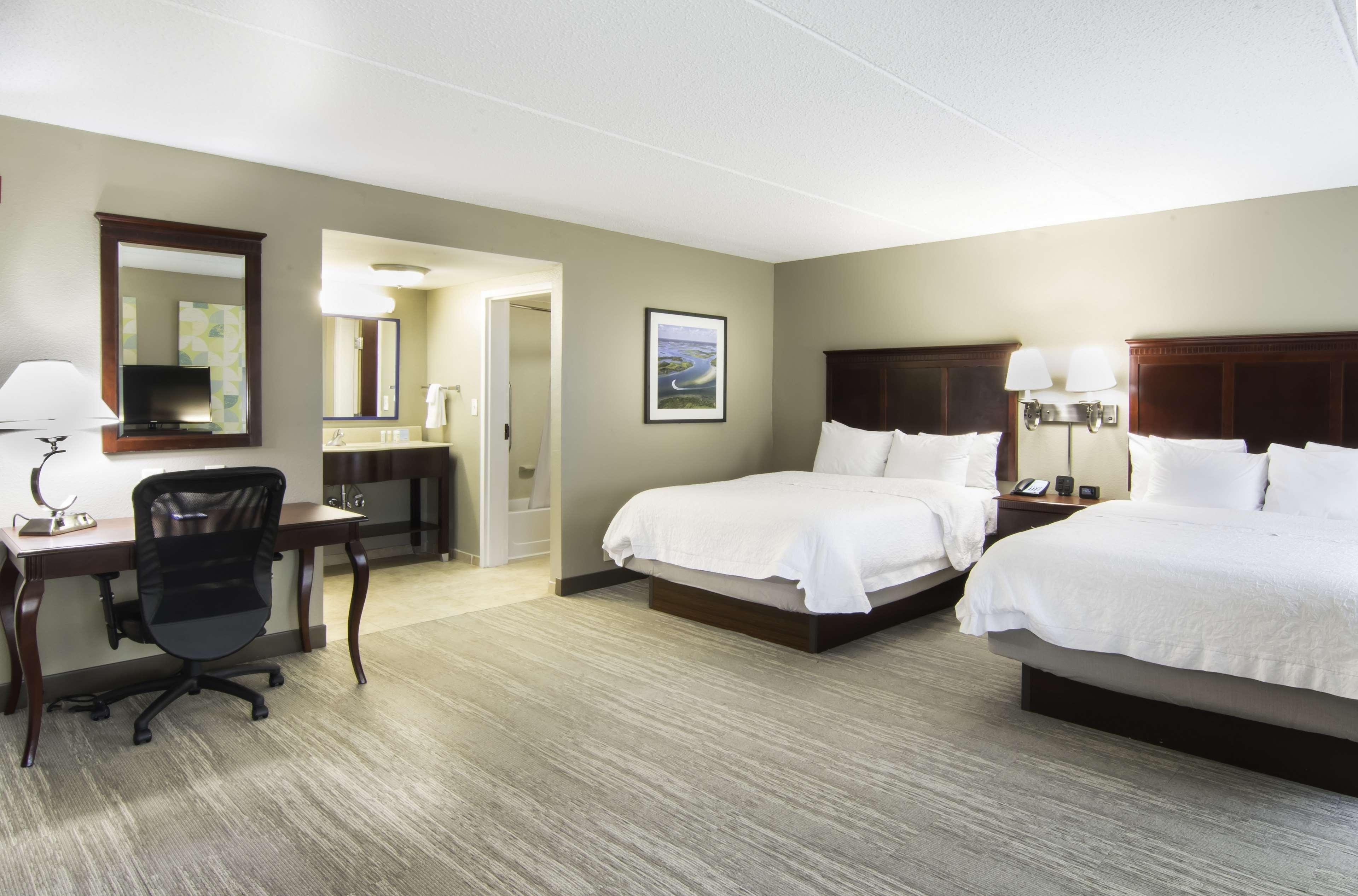 Hampton Inn Кингсленд Экстерьер фото