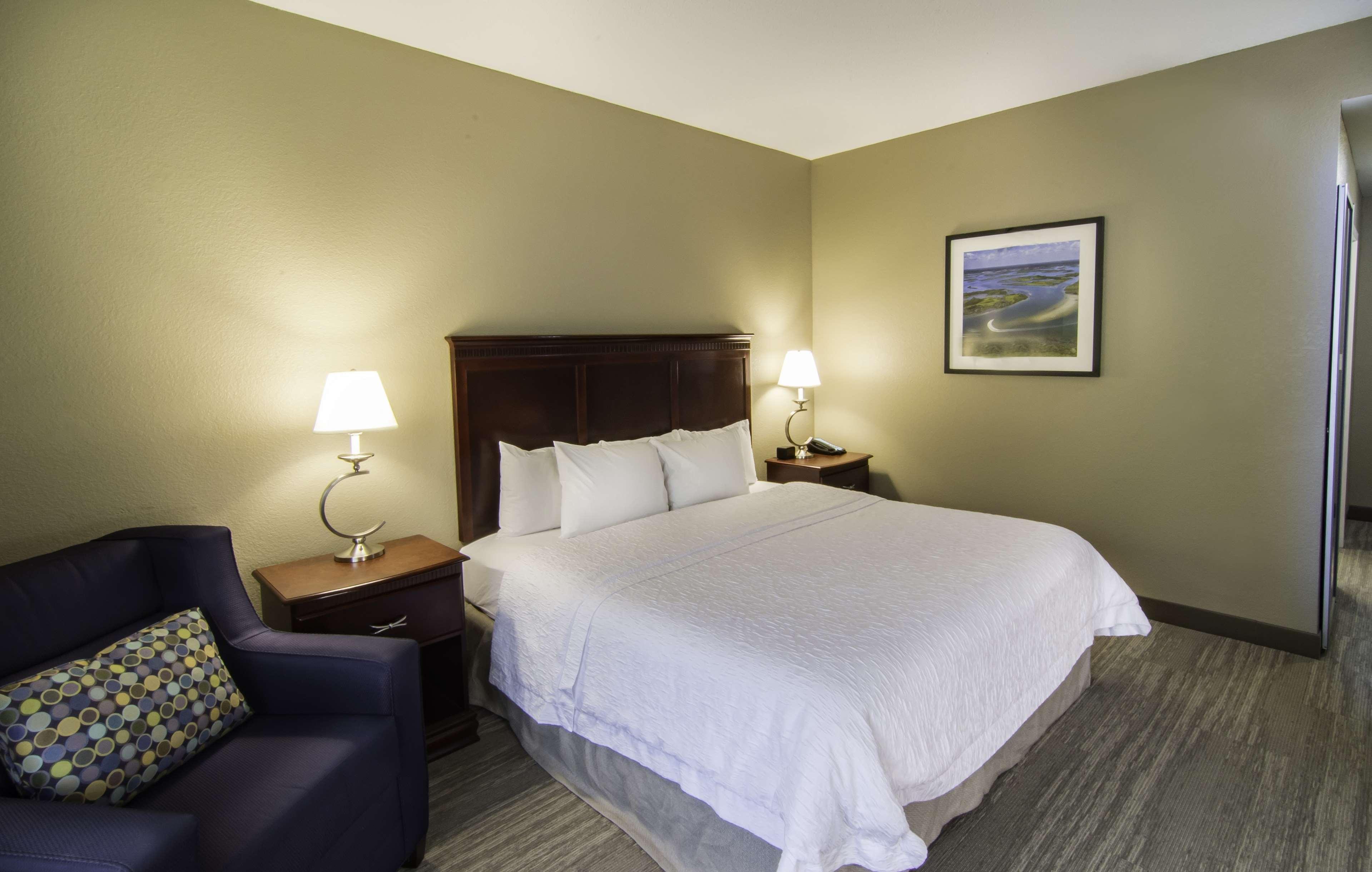 Hampton Inn Кингсленд Экстерьер фото