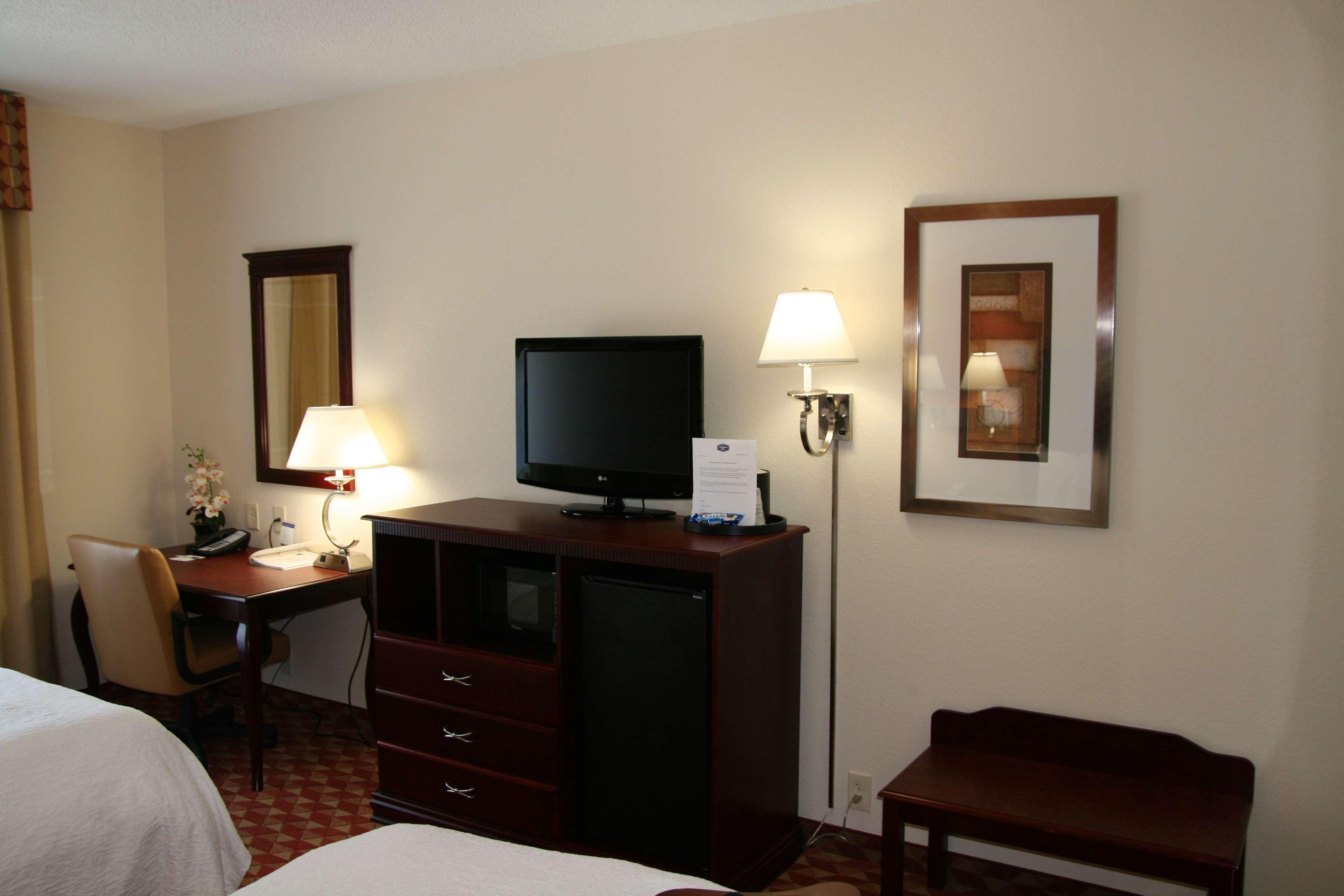 Hampton Inn Кингсленд Экстерьер фото