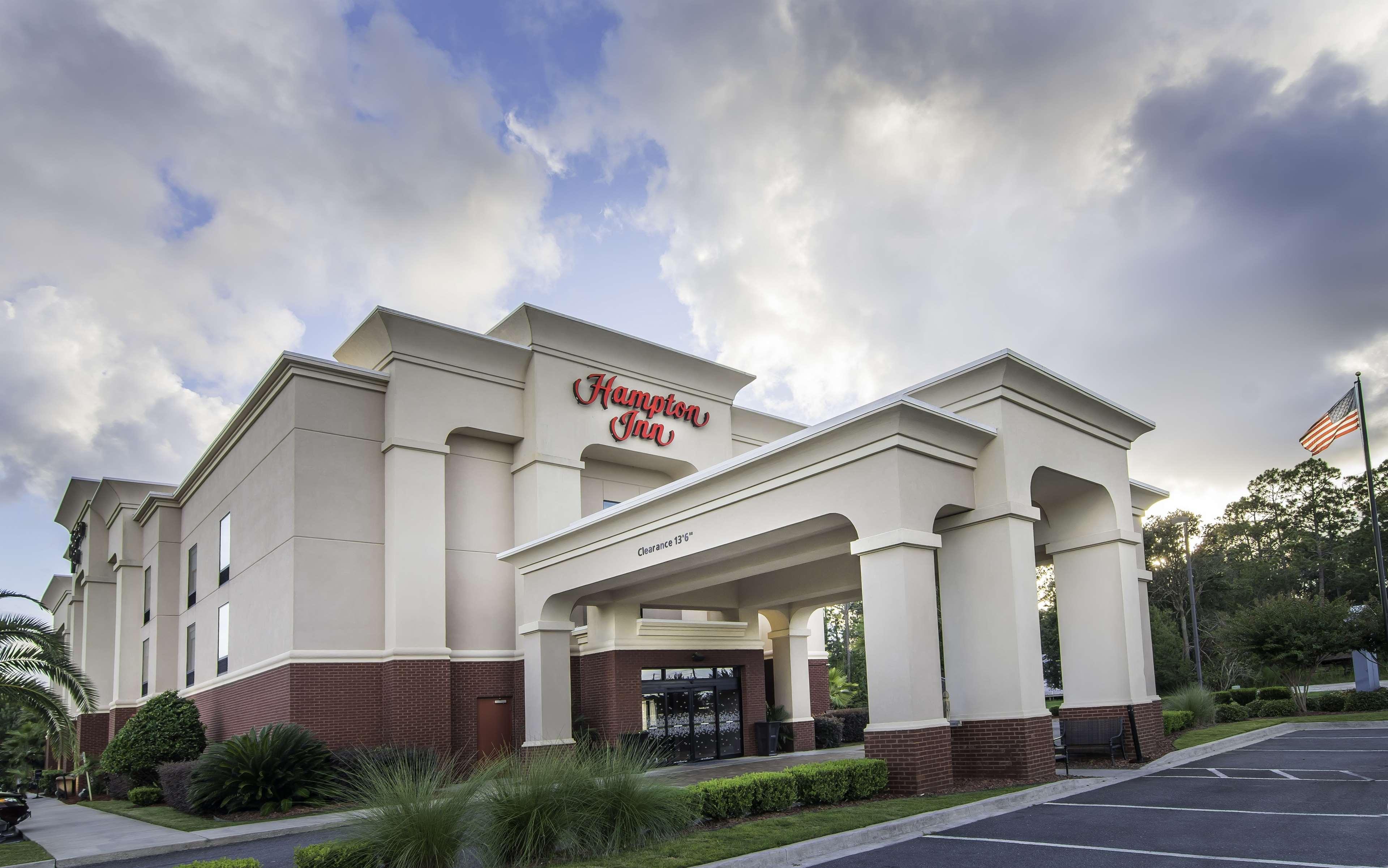 Hampton Inn Кингсленд Экстерьер фото